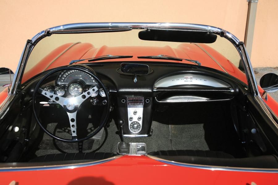  Chevrolet Corvette 1960 года  (фото 7 из 34)